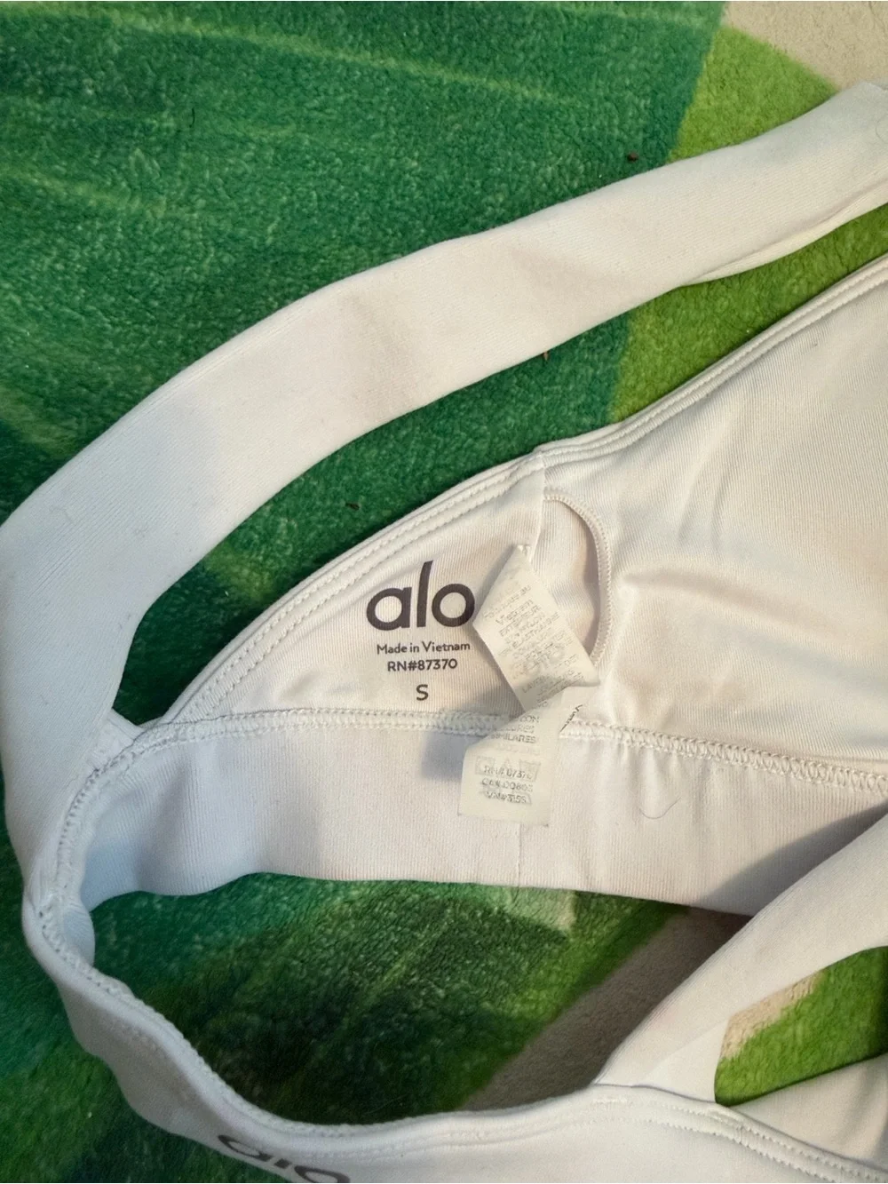 White Alo Yoga Airbrush High-Waist Leggings & Crisscross Sports Bra Set